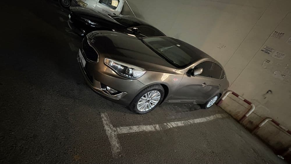 مستعملة كيا كادنزا 3.3L MPI Base 2015