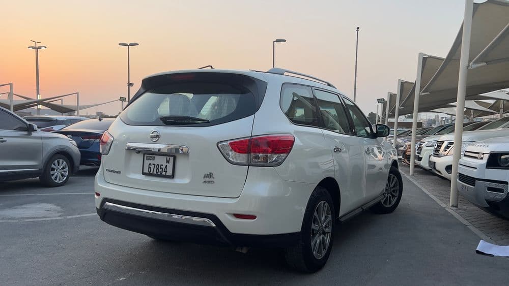 Used Nissan Pathfinder 3.5L SL 4WD 7 Seater 2016