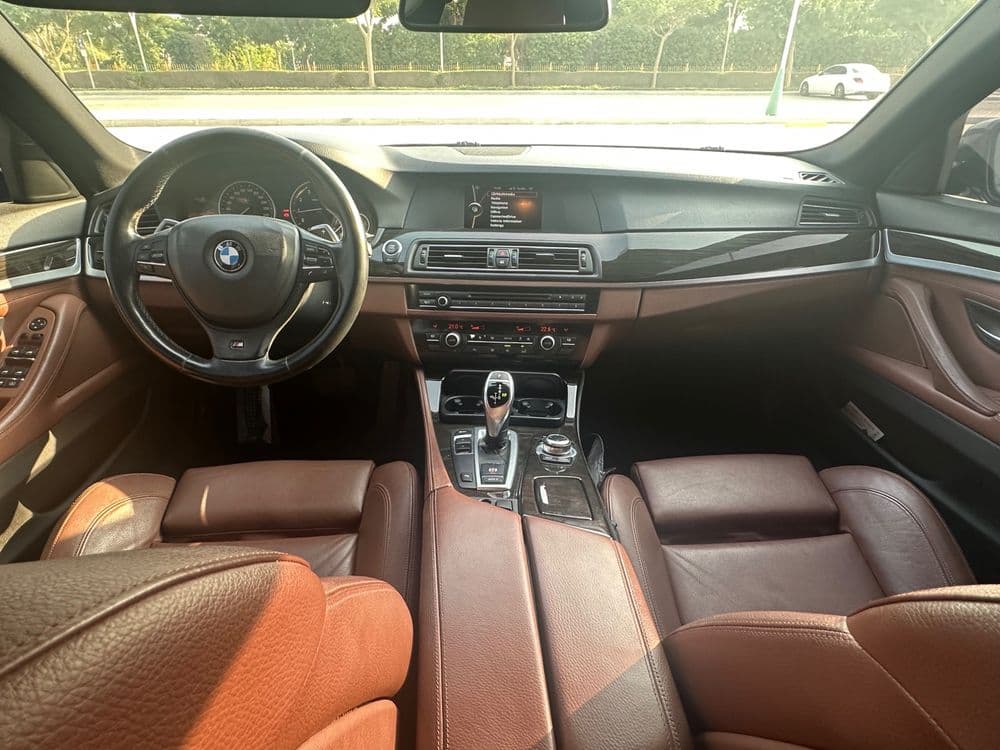 بي إم دبليو الفئة الخامسة 528i 2013 مستعملة