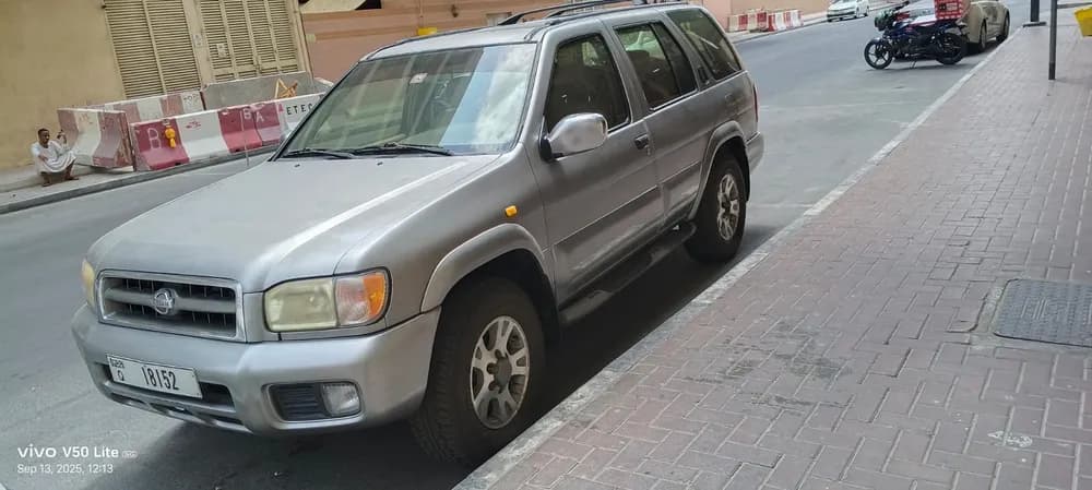 Used Nissan Pathfinder 3.5 SE 2001
