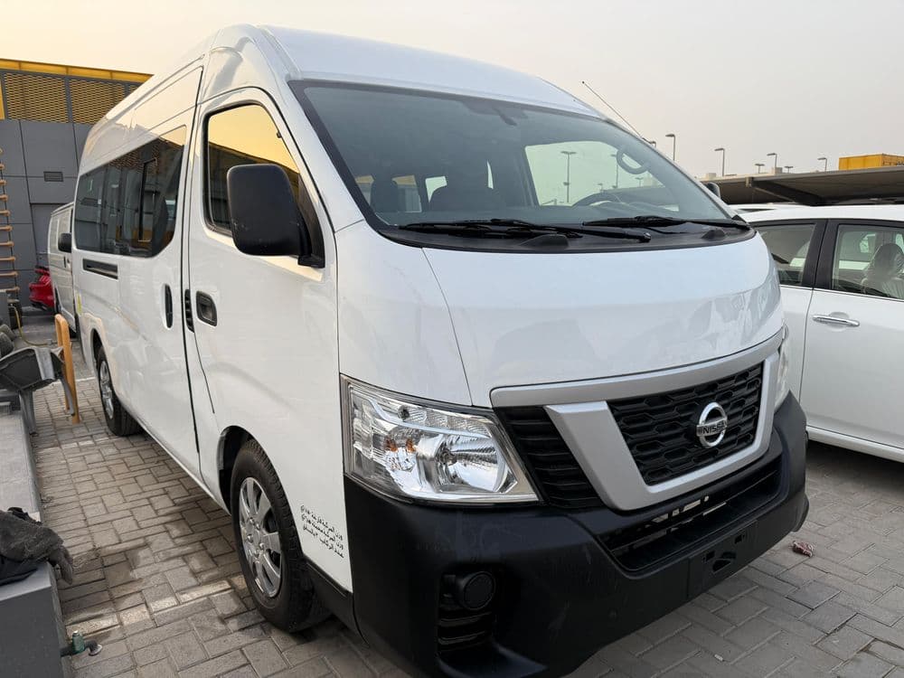 مستعملة نيسان أورفان 13-Seater A/T 4-Door 2021