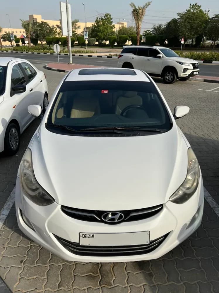 هيونداي إلانترا 2.0L GLS 2012 مستعملة