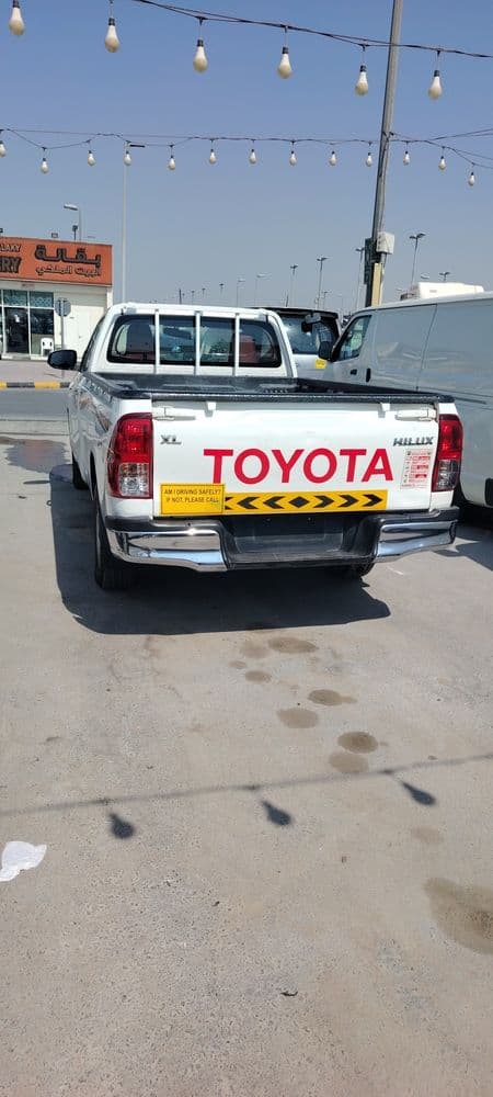 تويوتا هايلكس 2.0L Single Cab 4x2 2016 مستعملة