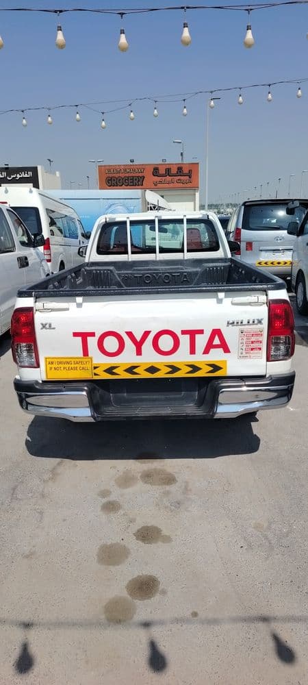 تويوتا هايلكس 2.0L Single Cab 4x2 2016 مستعملة