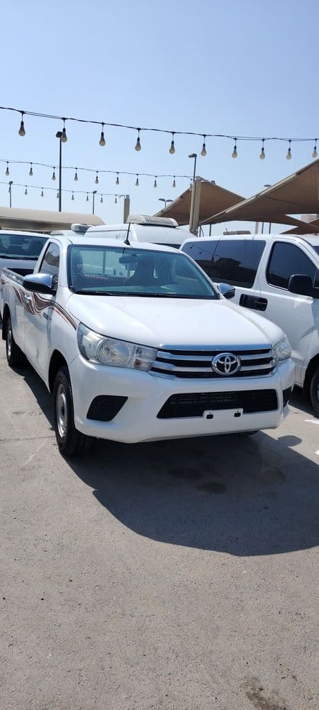 تويوتا هايلكس 2.0L Single Cab 4x2 2016 مستعملة
