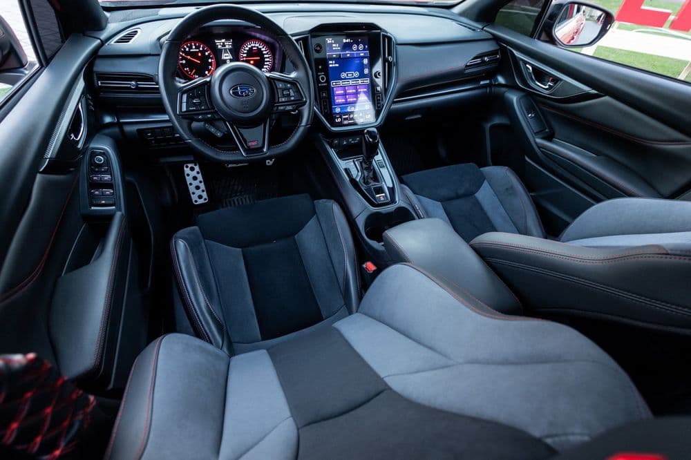 سوبارو WRX-اس تي آي 2022 مستعملة