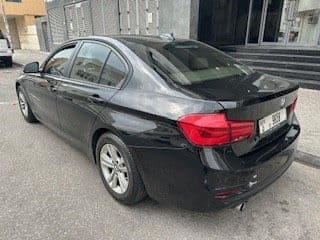 مستعملة بي إم دبليو الفئة الثالثة - سيدان 318i 2018