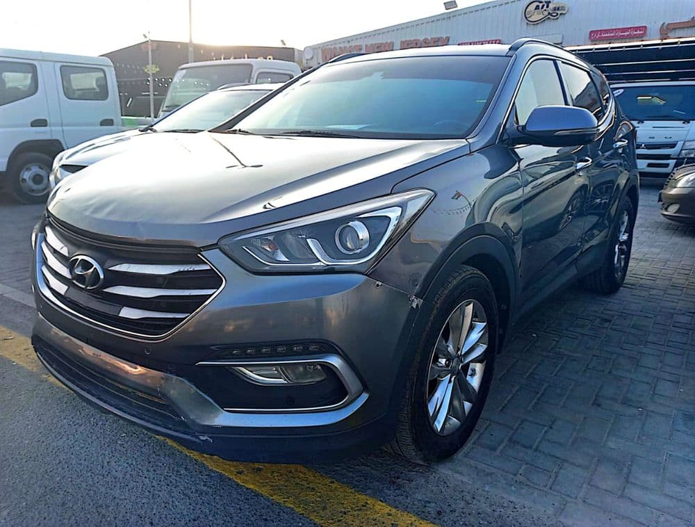 هيونداي سانتافيه 2.0L 2018 مستعملة