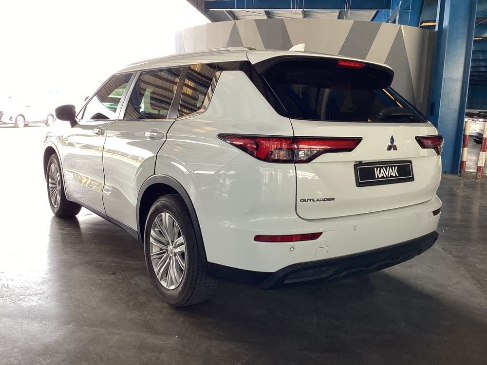 Used Mitsubishi Outlander 2023