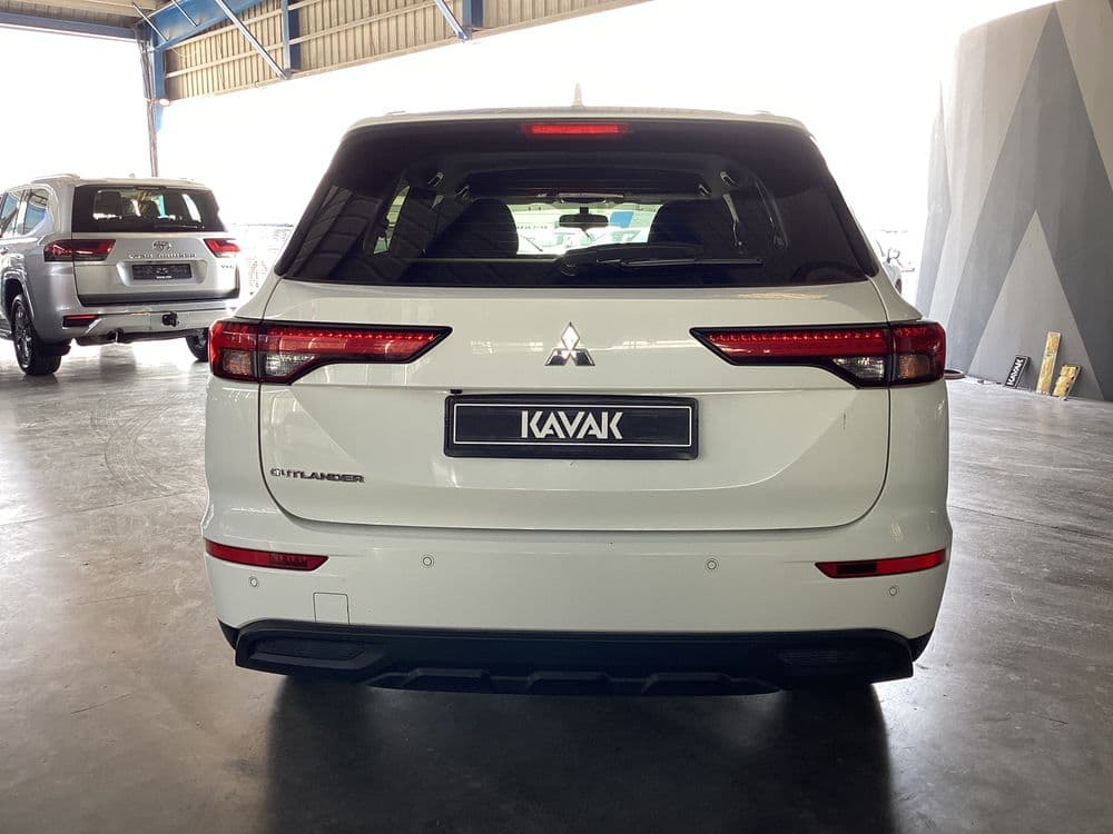 Used Mitsubishi Outlander 2023