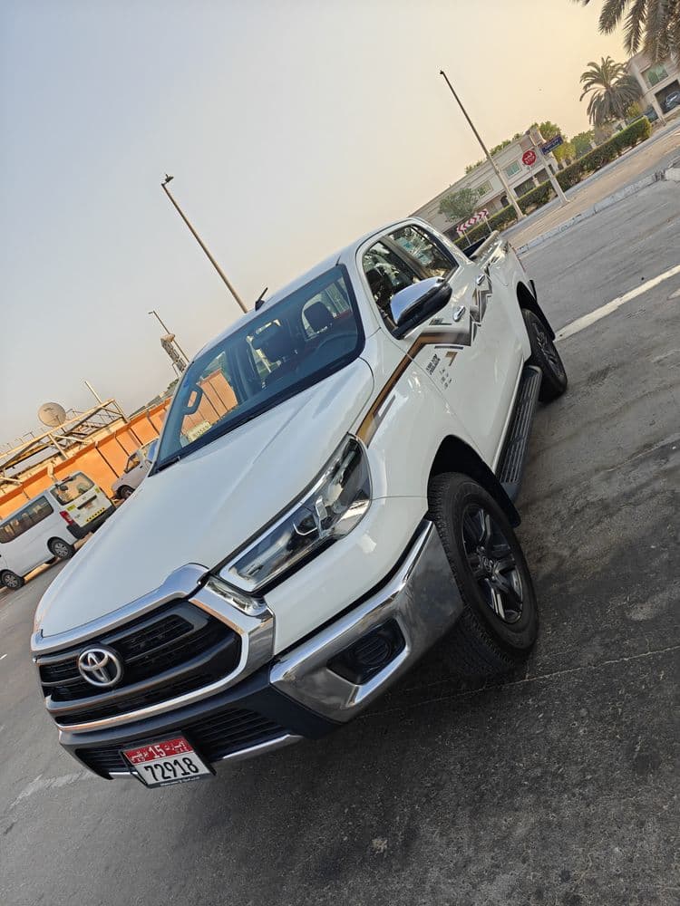 تويوتا هايلكس 2.7L Double Cab GLX A/T 4x4 2024 مستعملة