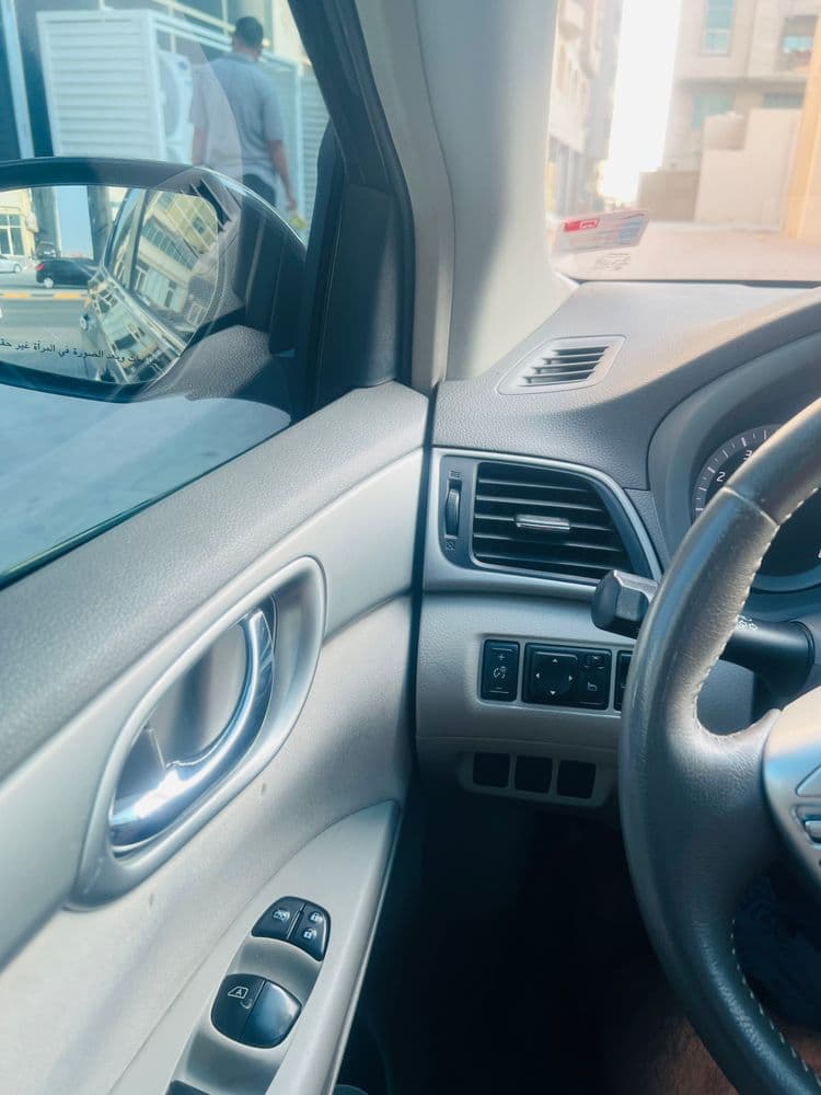 مستعملة نيسان سنترا 1.8L SL Premium 2015