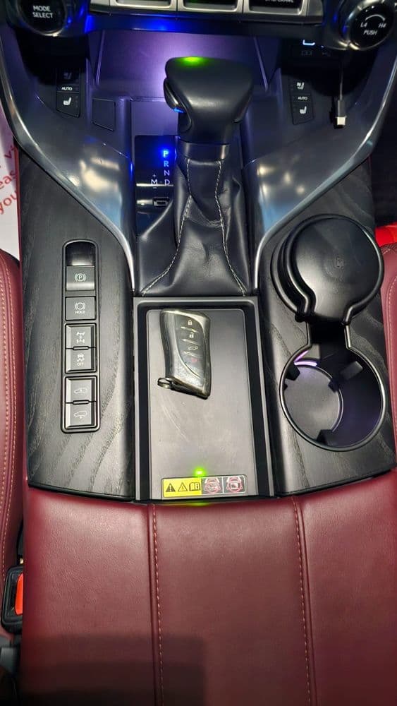 لكزس إل إكس 600 ASH WOOD Edition AWD 7-Seats 2023 مستعملة