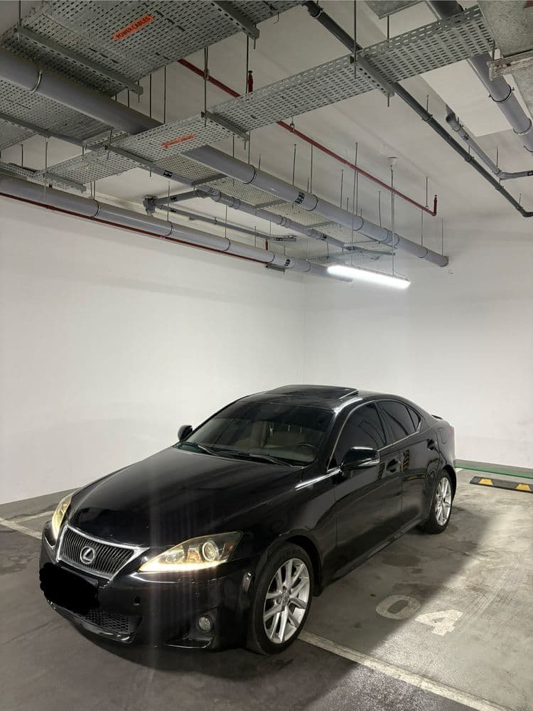 مستعملة لكزس IS300 2011