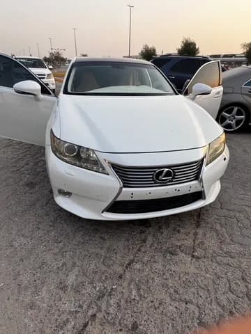 Used Lexus ES 350 4 door 3.5L 2013