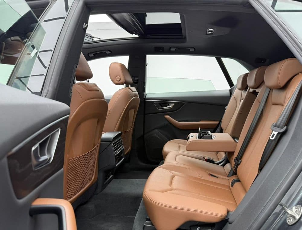 أودي Q8 55 TFSI S-Line quattro 340 HP 2022 مستعملة