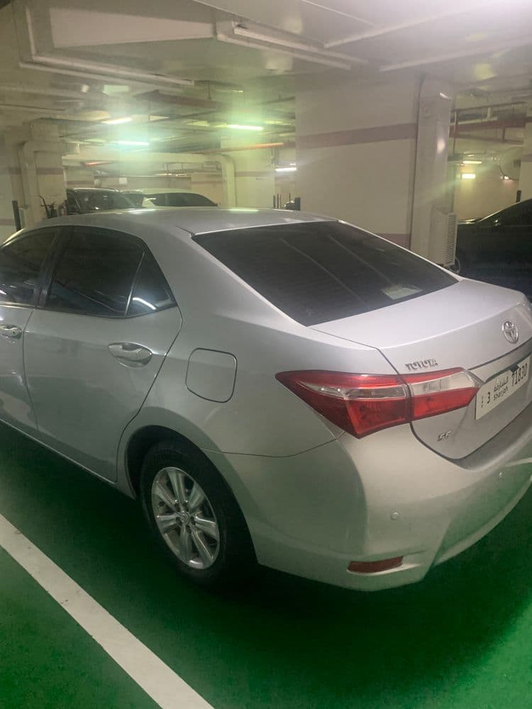 Used Toyota Corolla 2.0 L SE 2015