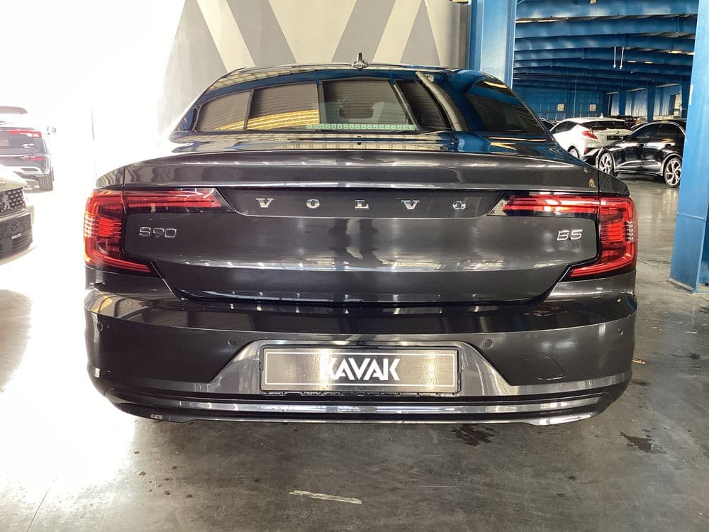 Used Volvo S90 2022