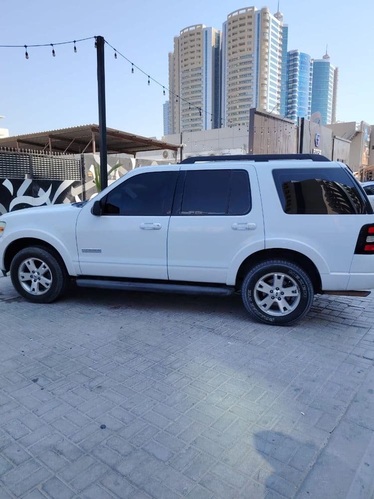 Used Ford Explorer XLT 2008