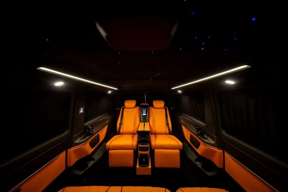 New Mercedes-Benz V Class Avantgarde 2025