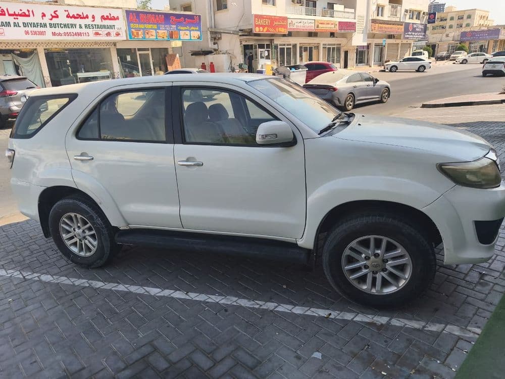 Used Toyota Fortuner 2.7L 2015