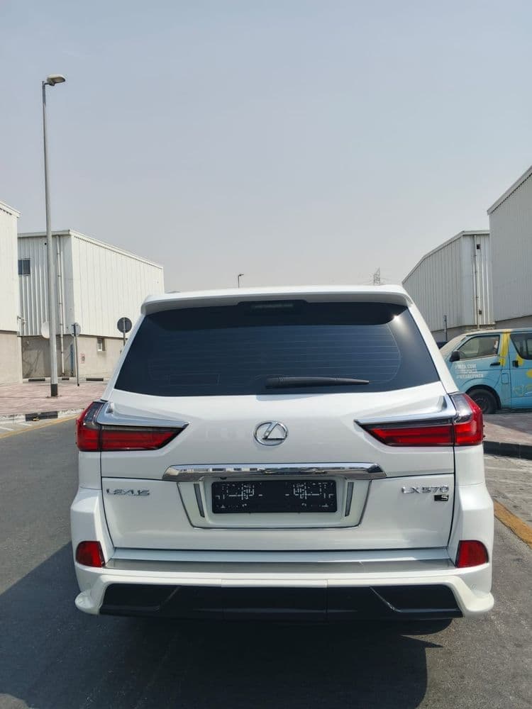 Used Lexus LX 570 5 door 5.7L 2017