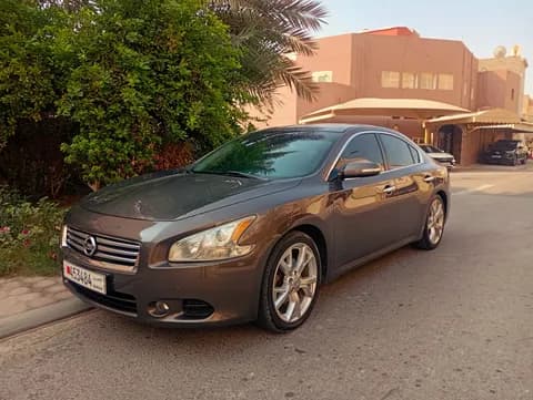 Used Nissan Maxima 3.5 SV 2013 Used Nissan Maxima 3.5 SV 2013 used_cars.forSale