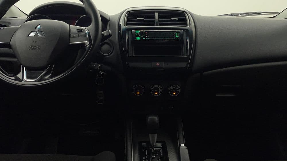 ميتسوبيشي آي إس إكس 2022 مستعملة