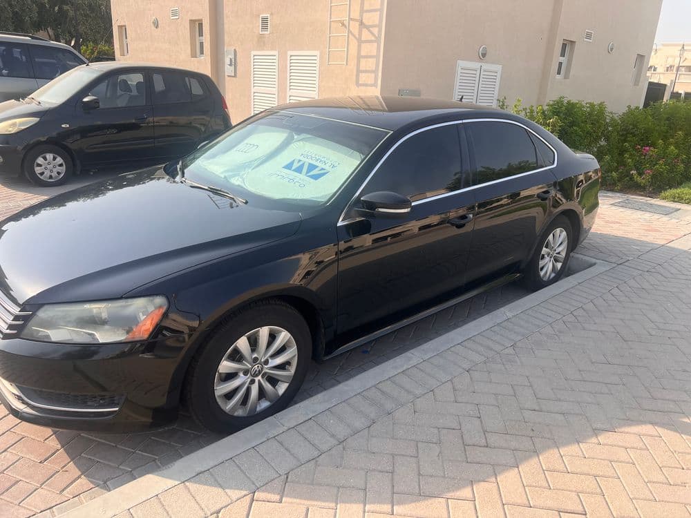 فولكس فاجن باسات 2.5L SE 2014 مستعملة