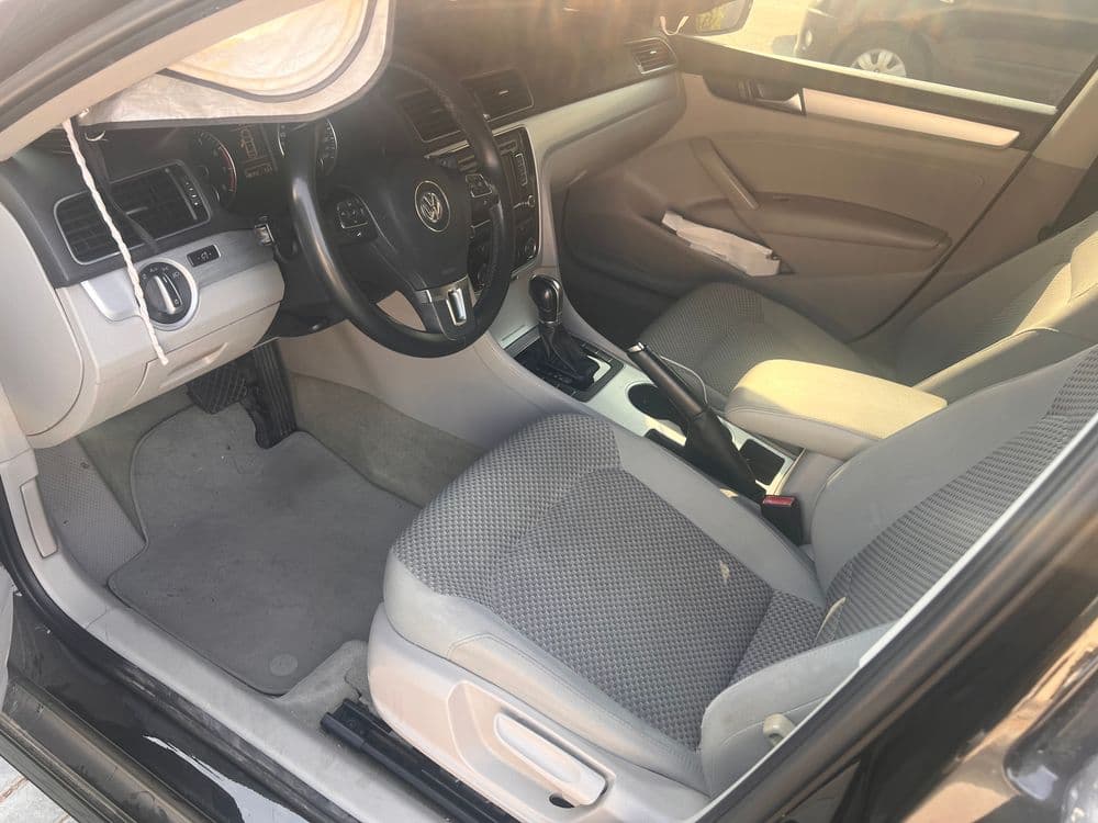 فولكس فاجن باسات 2.5L SE 2014 مستعملة