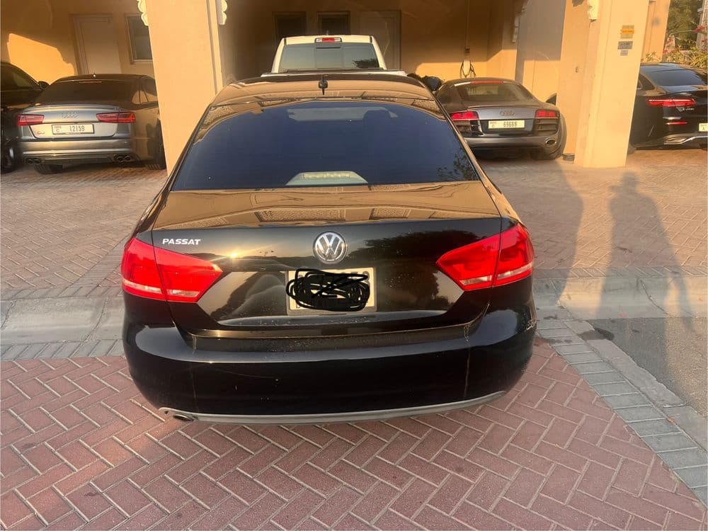 فولكس فاجن باسات 2.5L SE 2014 مستعملة