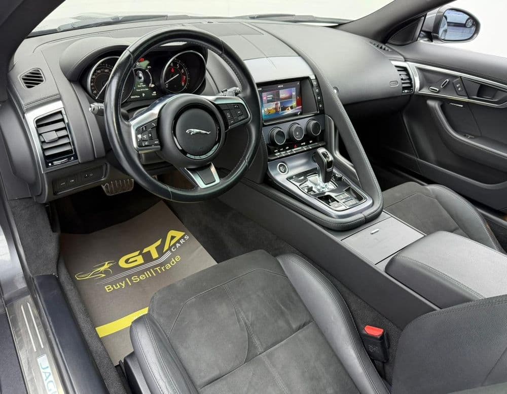 جاكوار أف-تايب 2018 مستعملة