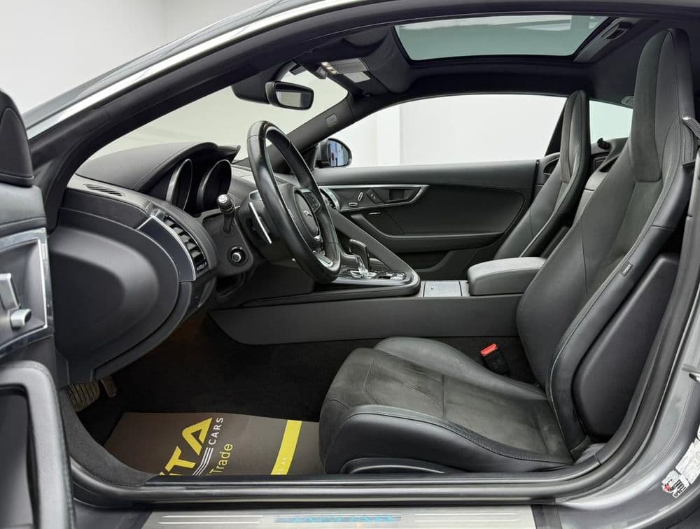 جاكوار أف-تايب 2018 مستعملة