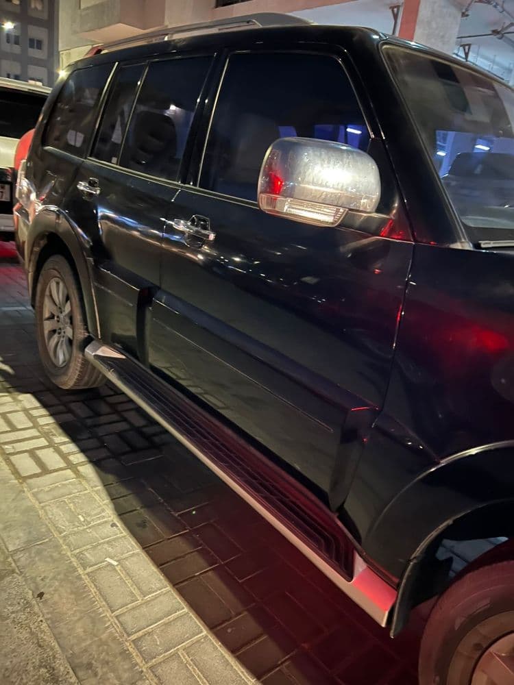 مستعملة ميتسوبيشي باجيرو 3.8L 3 Door Full 2009