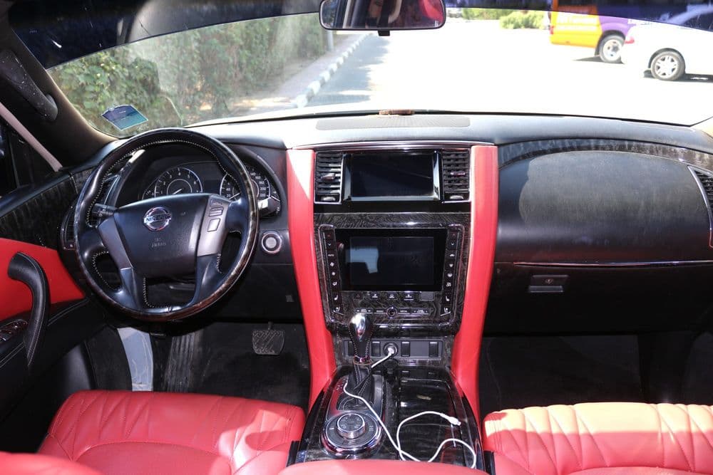 نيسان باترول 5.6L SE 2014 مستعملة