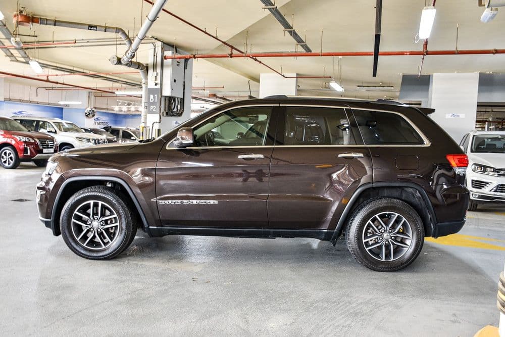 مستعملة جيب جراند شيروكي 2017