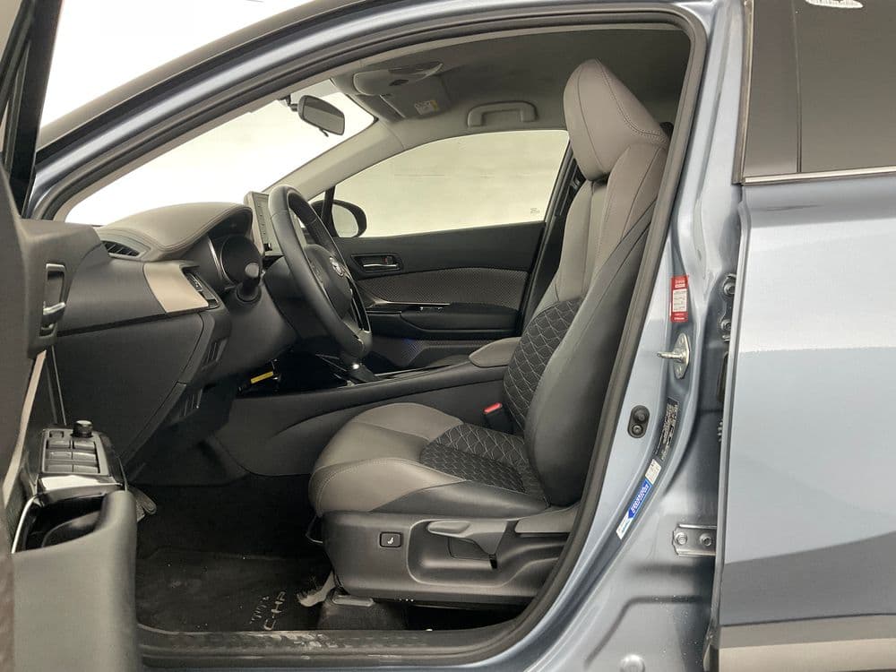 Used Toyota C-HR 2023