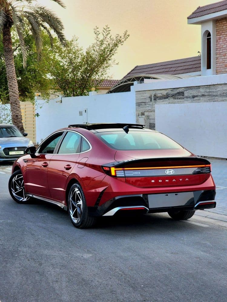 هيونداي سوناتا 2.5L Premium 2024 مستعملة