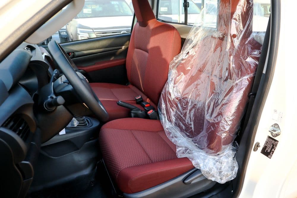 New Toyota Hilux 2.7 Single Cab 4x2 M/T Top 2025