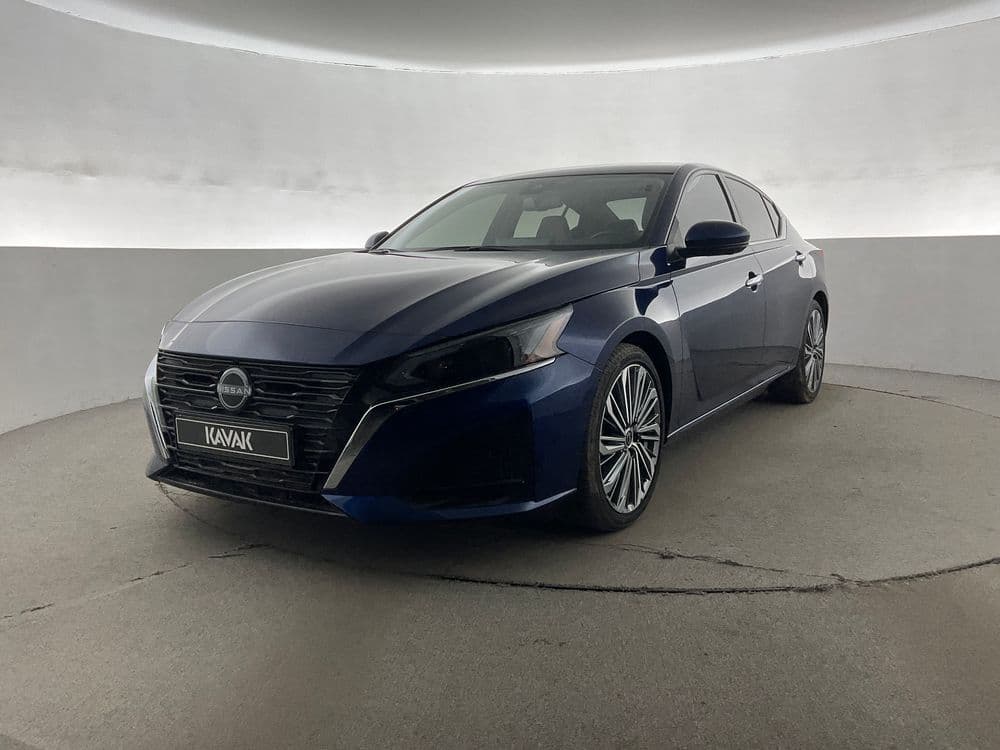 Used Nissan Altima 2024