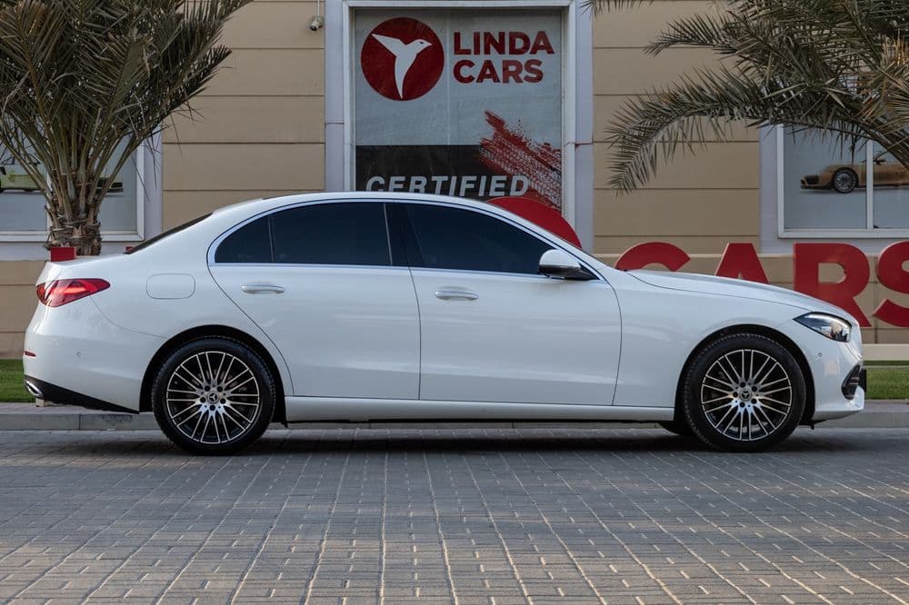 مرسيدس بنز الفئة سي 2025 الجديد