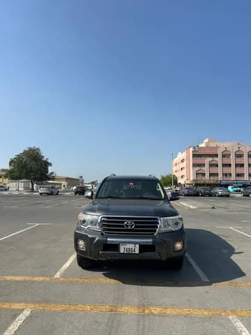 Used Toyota Land Cruiser 4.0L GXR 2014