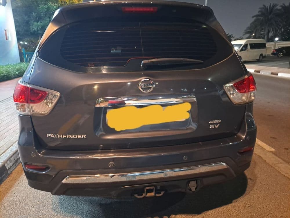 Used Nissan Pathfinder 3.5L SL 4WD 2014