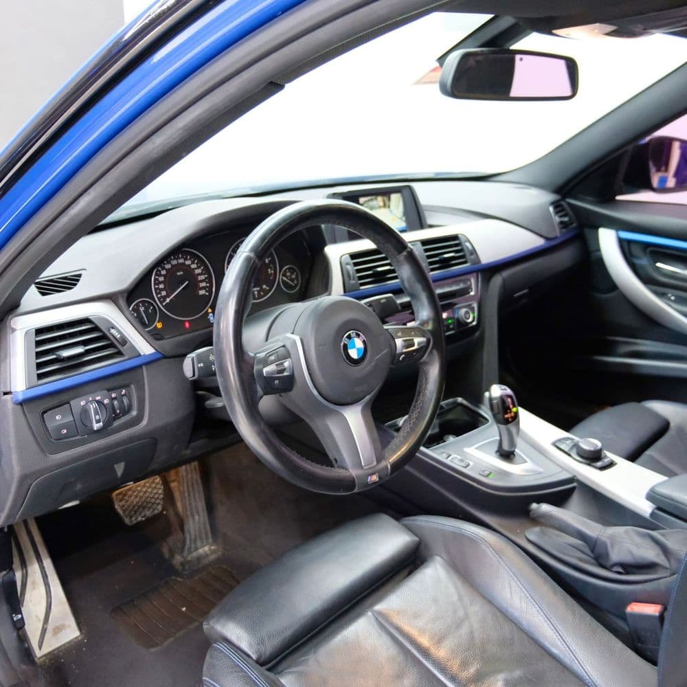 مستعملة بي إم دبليو 3 Series 318i 2018