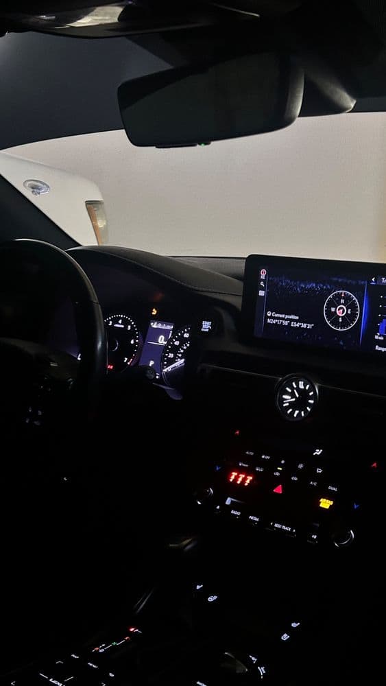 مستعملة لكزس آي أس 300 2022