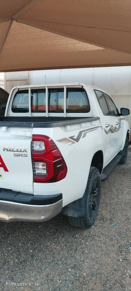 تويوتا هايلكس GLX SR5 2024 مستعملة