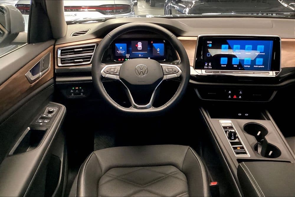 Used Volkswagen Teramont 2024