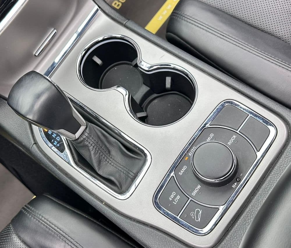 مستعملة جيب جراند شيروكي 3.6L Limited 2020