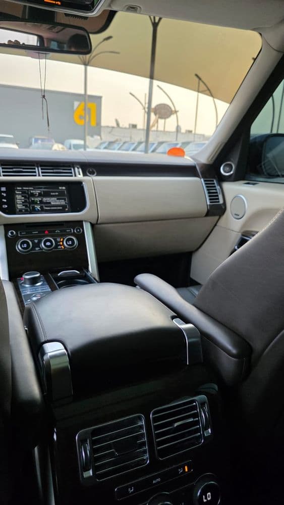 لاند روفر أتش أس إي في8 2013 مستعملة