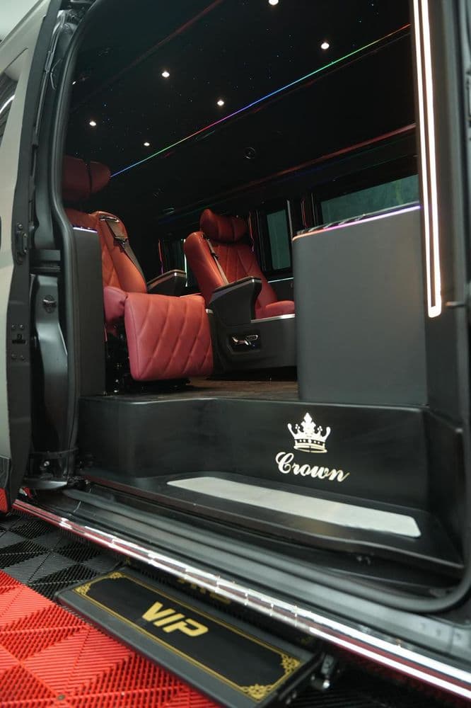 New Toyota Hiace 3.5L high roof commuter (13 seater) 2025